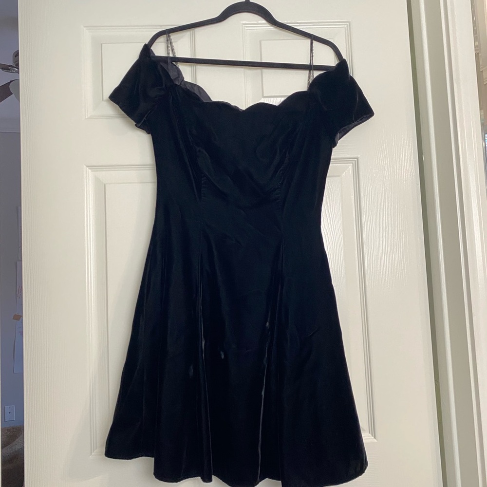 Vintage Roberta Bridal Black Velvet Mini Dress